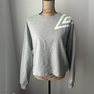 Umbro Gray Cropped LS Sweatshirt Embroidered Logo, XL